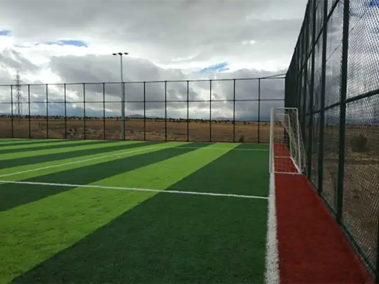Spor Sahası Tel Çit Maliyeti: Kapsamlı Rehber (2026)